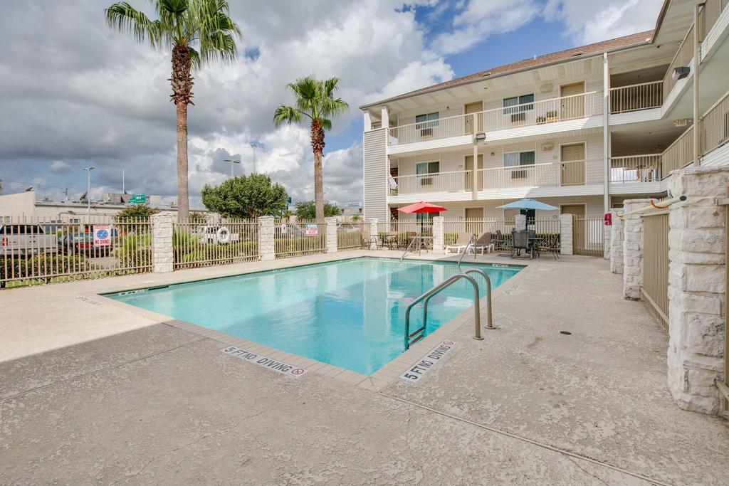 Studio 6-Houston, Tx - Clear Lake Friendswood 外观 照片