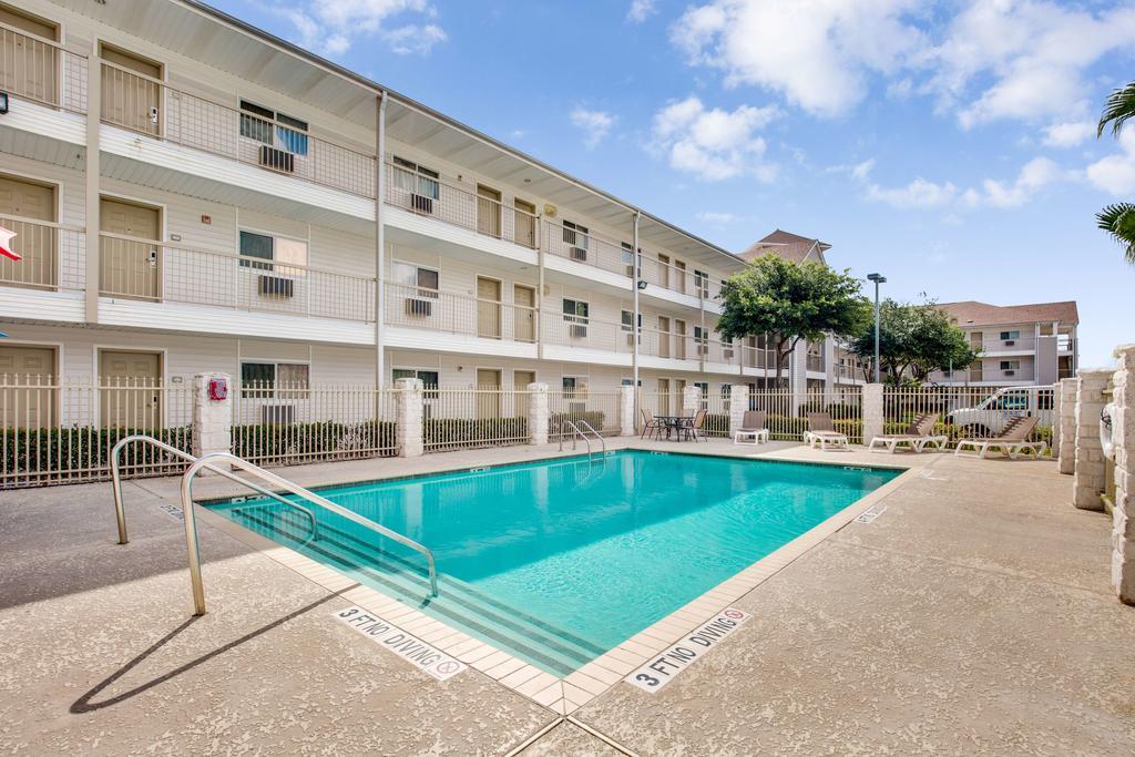 Studio 6-Houston, Tx - Clear Lake Friendswood 外观 照片